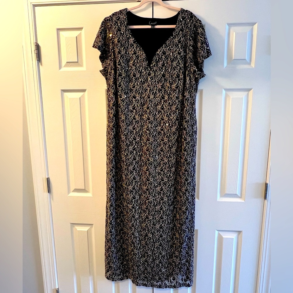 Size 22 Gown for Gala’s, Weddings, Parties. Worn once. So flattering!
